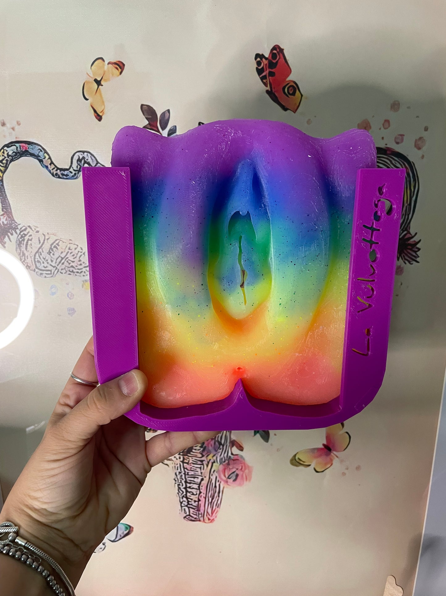 Vulva CON stand frontale